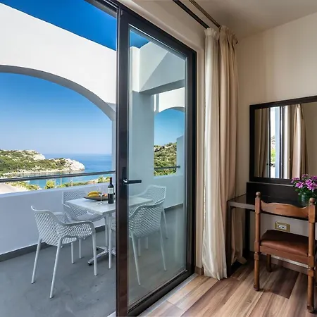 Khách sạn Ladiko - 3*