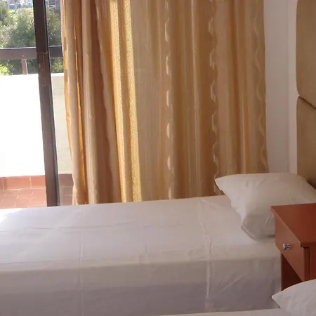 Hotel apartamentowy Butterfly Studios,
