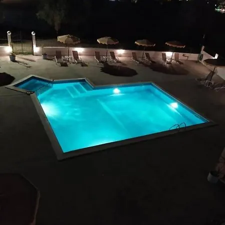 Hotel apartamentowy Butterfly Studios, 2*