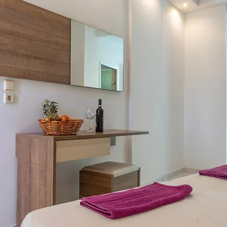 Hotel Stamos 2*