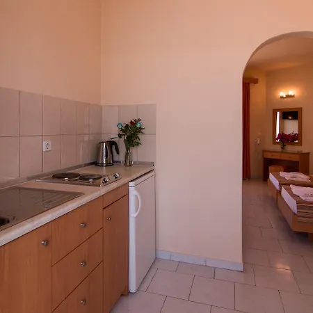George Apartment Faliraki