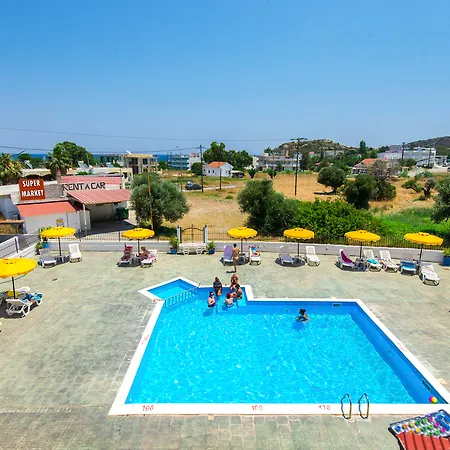 Butterfly Studios, Hotel apartamentowy