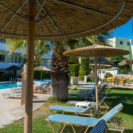 Stamos Hotel