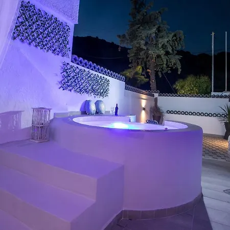 Ladikos Garden Hotel 2*