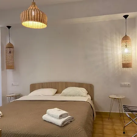 Hotel Manos 2*