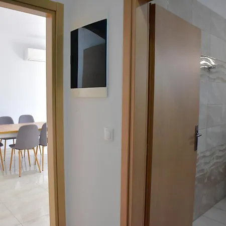 Khách sạn hẻo lánh Roseberry 2*