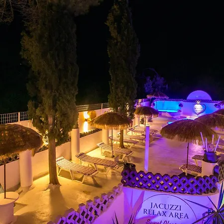 Ladikos Garden Hotel 2*