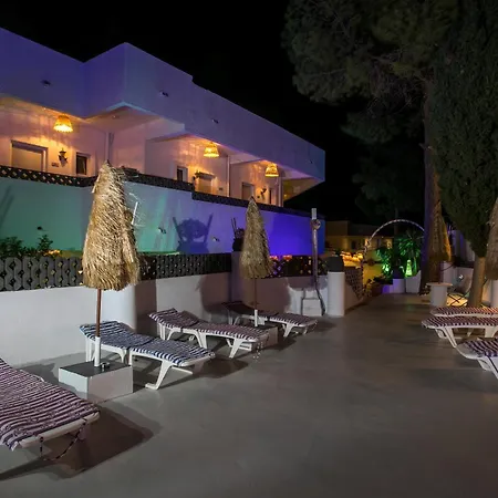 Hotel Ladikos Garden 2*