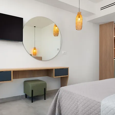 Khách sạn hẻo lánh Aquarius 4*