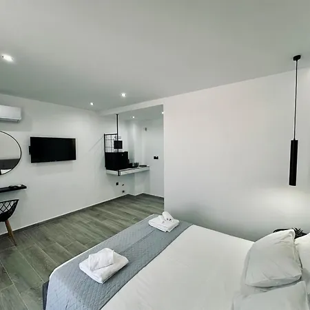 Vickys Aparthotel