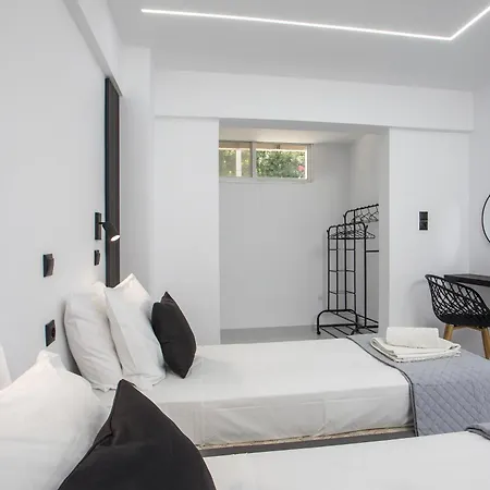 Khách sạn hẻo lánh Vickys 2*