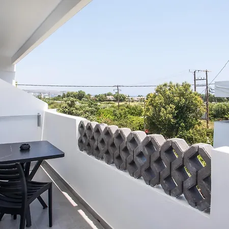 Khách sạn hẻo lánh Vickys 2*