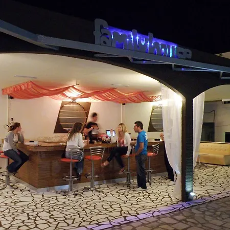 Family House Khách sạn hẻo lánh
