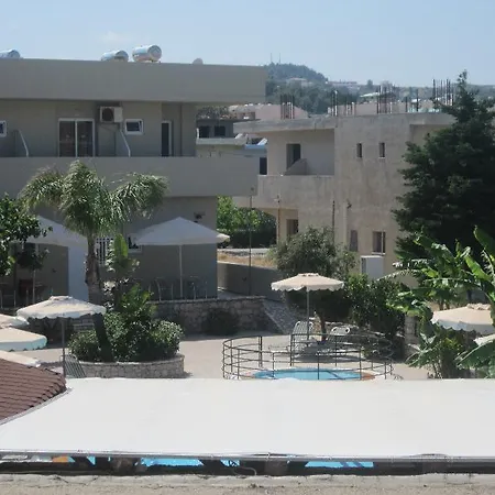 Vickys Aparthotel 2*