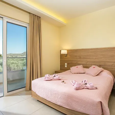 Aparthotel Evita 3*