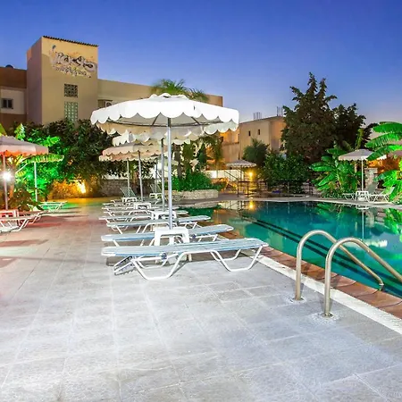 Vickys Aparthotel 2*