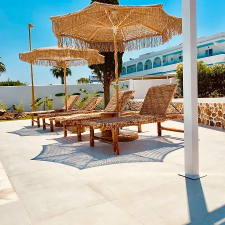Mythos Luxury Hébergement de vacances