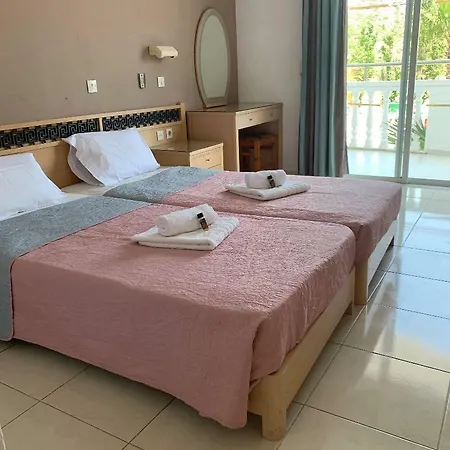 White Palace 2*