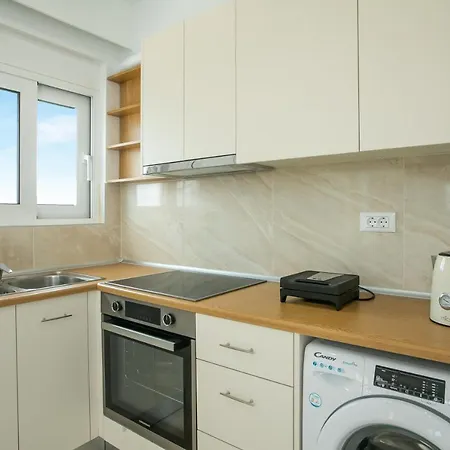 Voula Apartment *