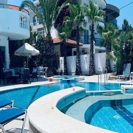 White Palace 2*
