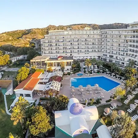 Pegasos Deluxe Khách sạn 5*