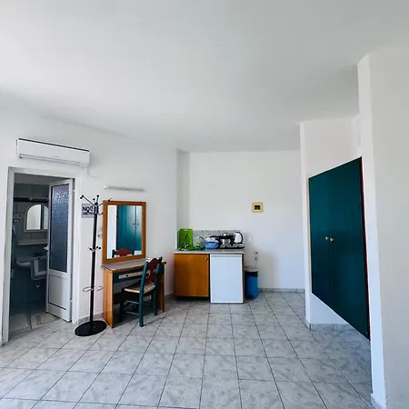 Khách sạn hẻo lánh Sunnysun 3*