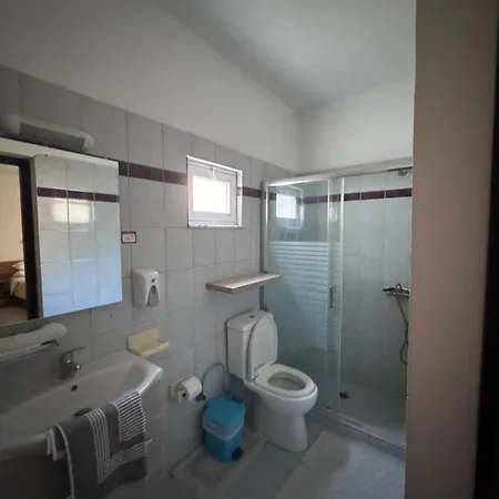 Khách sạn hẻo lánh Sunnysun