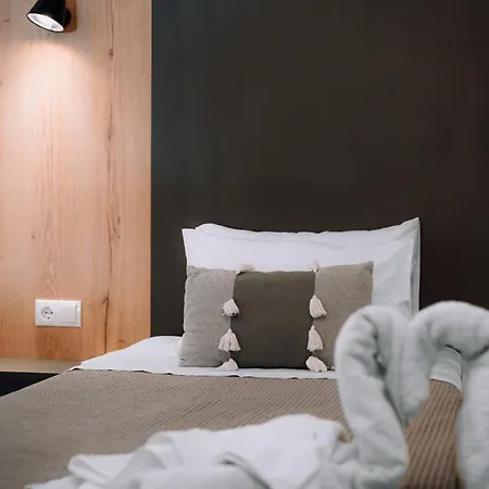 Eva's Hotell 2*