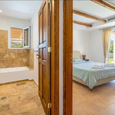 Ferienhaus Philena Ladiko Heizbarer Pool