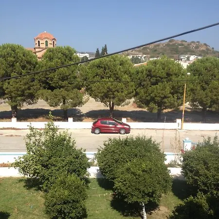 Manos Hotel