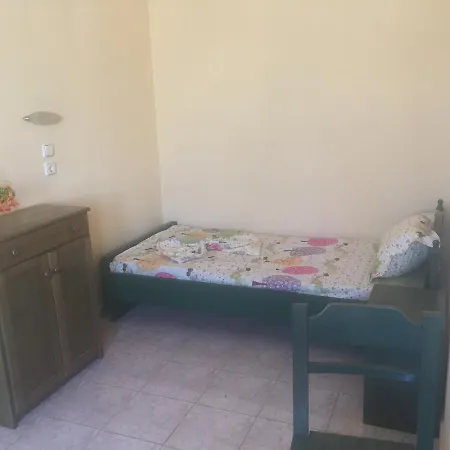 Khách sạn Michaelos 2*