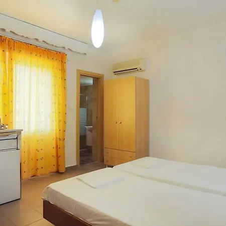 Tinas Plus Hotel 2* Faliraki
