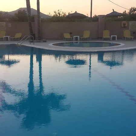 Aparthotel Summer Days 3*