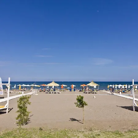 Break Rhodes Apart Otel