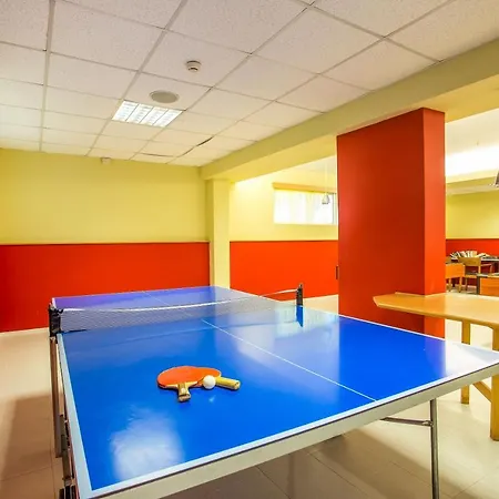 Khách sạn hẻo lánh Irinna 3*