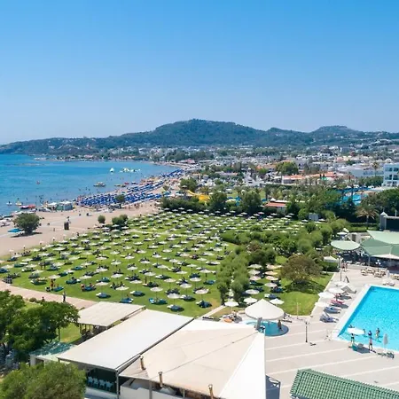 Apollo Hotel 4*