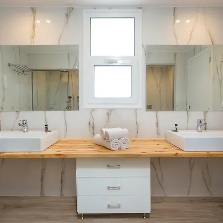 Avi Suites 2 Căn hộ Faliraki