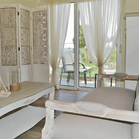 Anelia Boutique & Aparthotel 3*