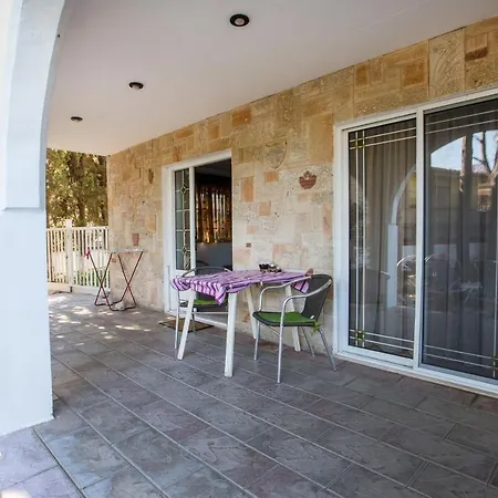 Sabrina Apartment