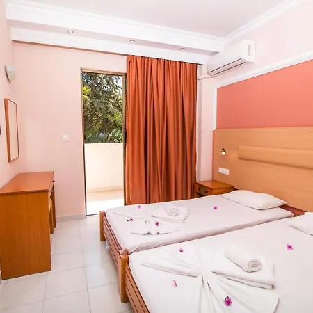 Otel Dorieas 2*