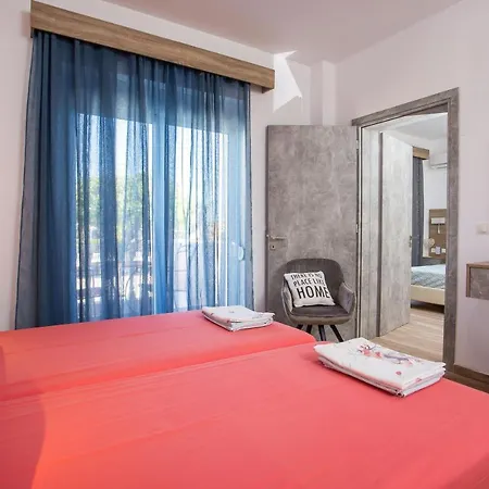 Dimitra Center Apartment *