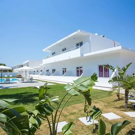 Rosie's Bellezza Aparthotel *