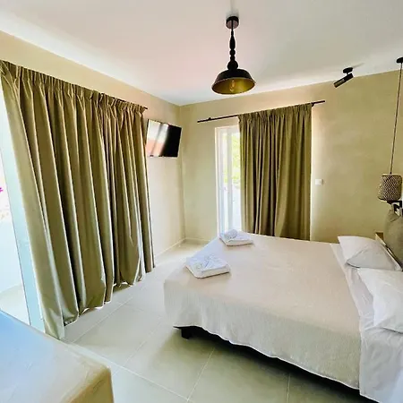Hotel Atma & 3*