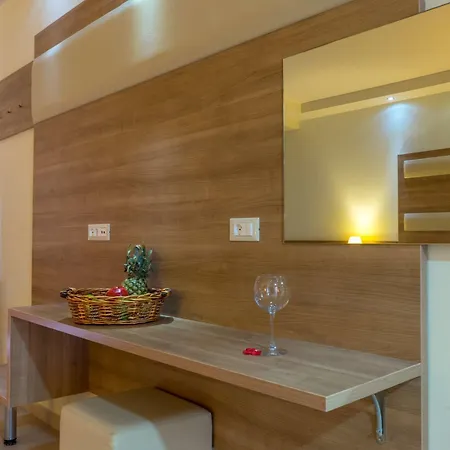 Hotel Stamos 2*