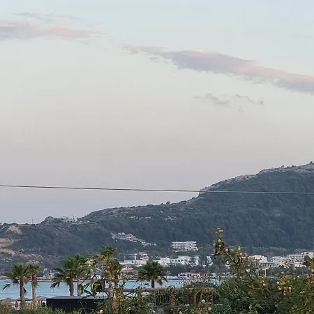 Aparthotel 12 Senses Sea View *