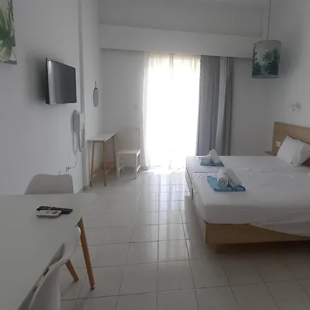 Rosie's Bellezza Aparthotel