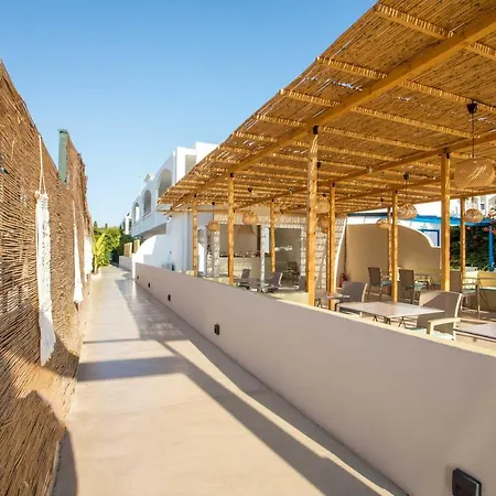 Hotel Atma & 3*