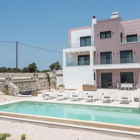 Aurora Villa