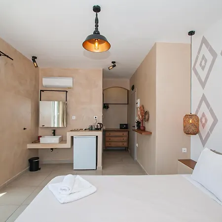 Atma & Hotel 3*