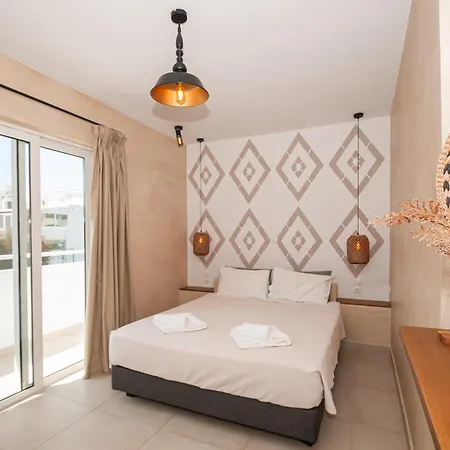 Hotel Atma &